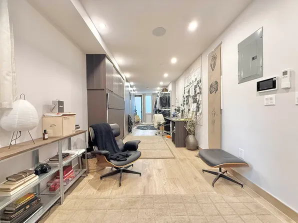304 Water St #1A, Brooklyn, NY 11201