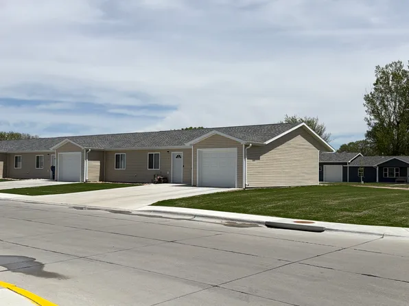 2401 W 18th St #2, North Platte, NE 69101