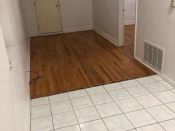 5th image of 1620 W Beach Ave APT 1R