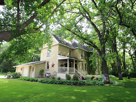 5th image of 3530 Plum Creek Dr