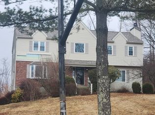 26 Sebastian Ct, Hopewell Junction, NY 12533