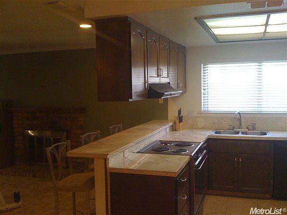 2nd image of 8247 Longden Cir