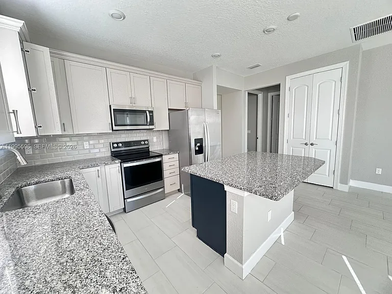 4016 Basket Oak Cir — Photo 13