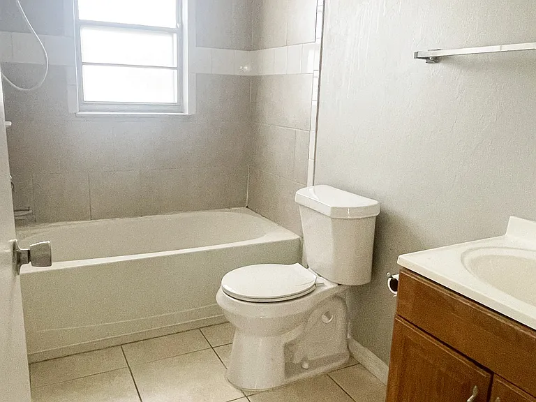 11410 Char Ann Dr #2 — Photo 9