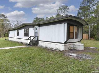 5527 SE 223rd St, Hawthorne, FL 32640