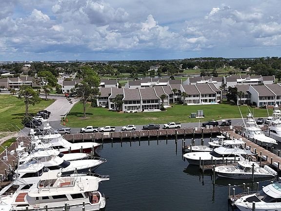2nd image of 4726 Bay Point Rd #250