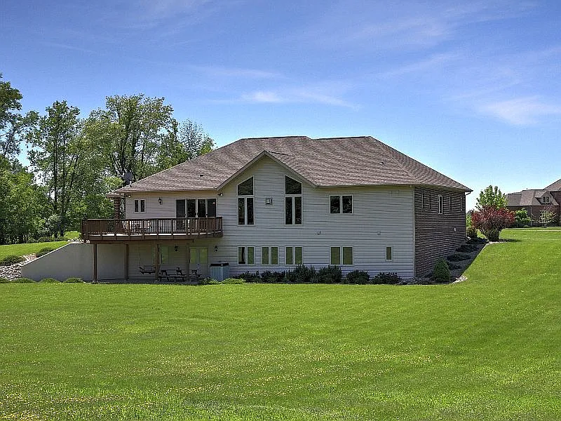 22720 Saddle Ridge Ln photo 1