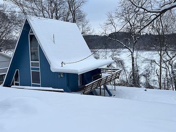 2nd image of 2324 Rice Ridge Ln NE