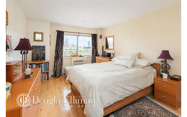 Rented by Douglas Elliman | media 14