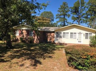 409 Longview Dr, Fayetteville, NC 28311