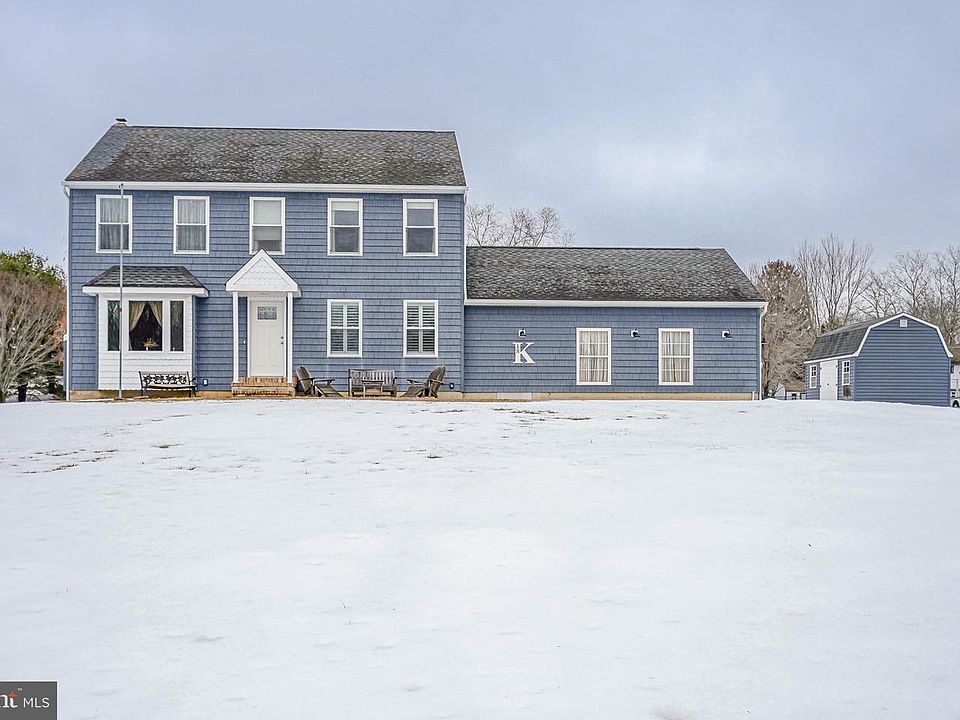 1st image of 18 Crysta Ct
