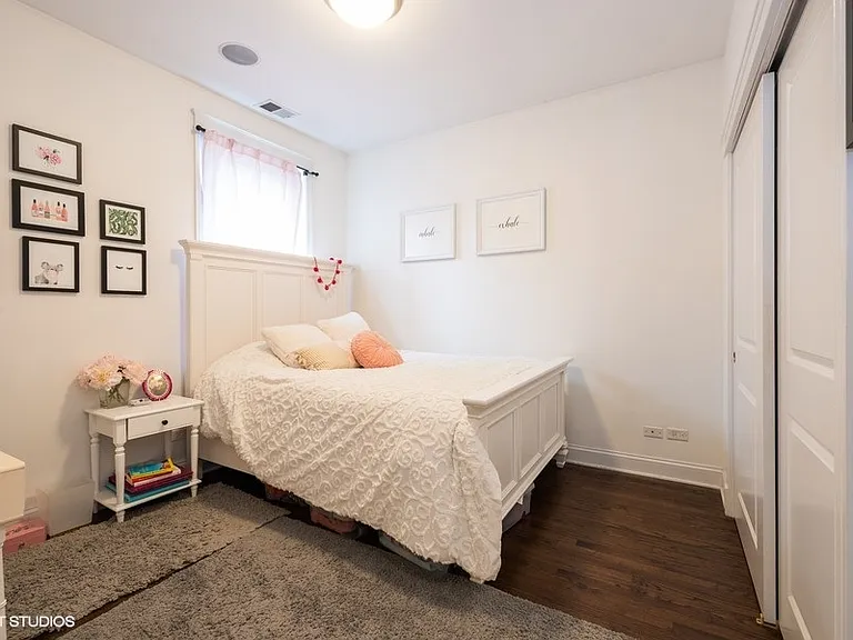 3647 N Wilton Ave #2 — Photo 7