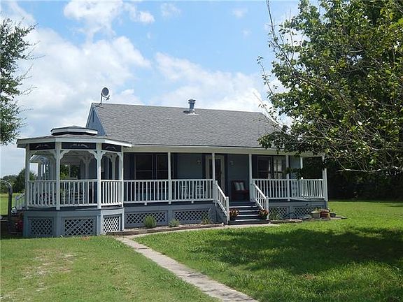 2nd image of 3187 County Road 2176