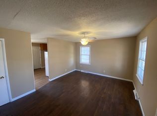 1428 W Hamilton St, Springfield, MO 65802