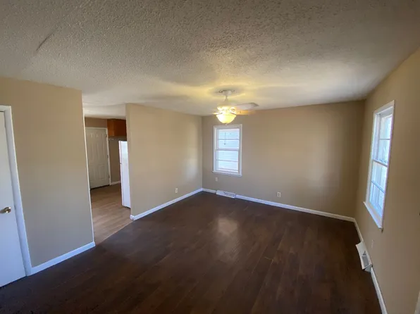 1428 W Hamilton St, Springfield, MO 65802