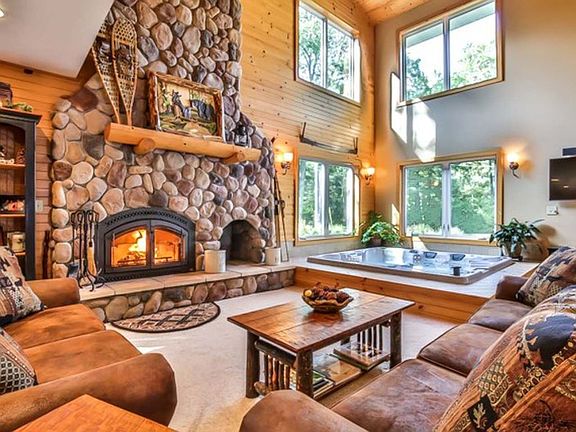5th image of 13102 Creekside Dr