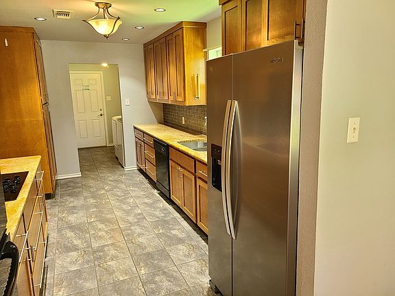 3rd image of 1700 Susan Dr