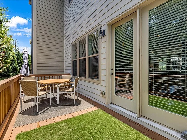 720 Avondale Hills Dr — Photo 16