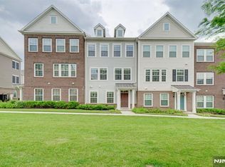 121 Truman Dr, Wood Ridge, NJ 07075