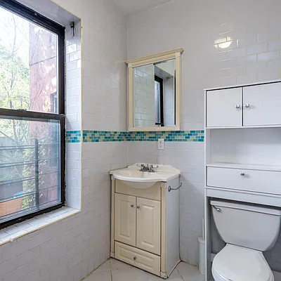 Rented by Nooklyn NYC LLC | media 62