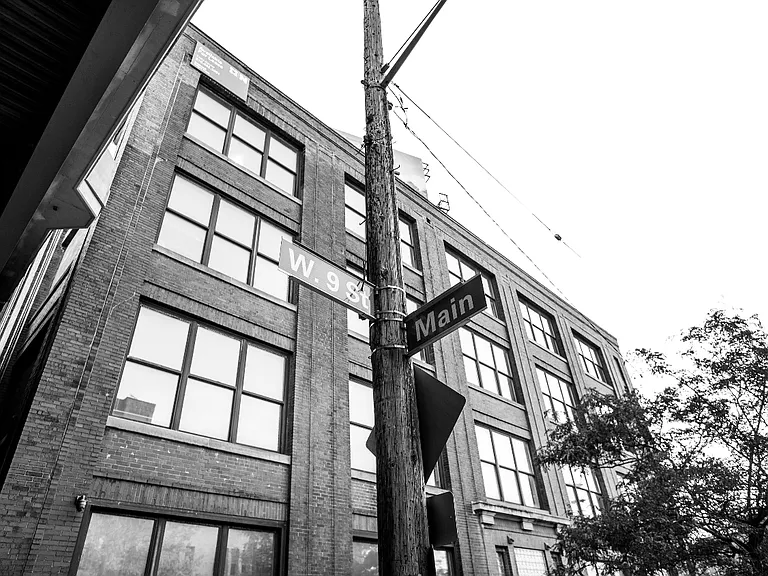 1133 W 9th St #601 — Photo 26