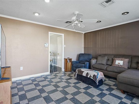 4th image of 2625 Joy Ann Dr