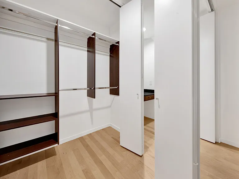 1147 N Clark St #206 — Photo 36