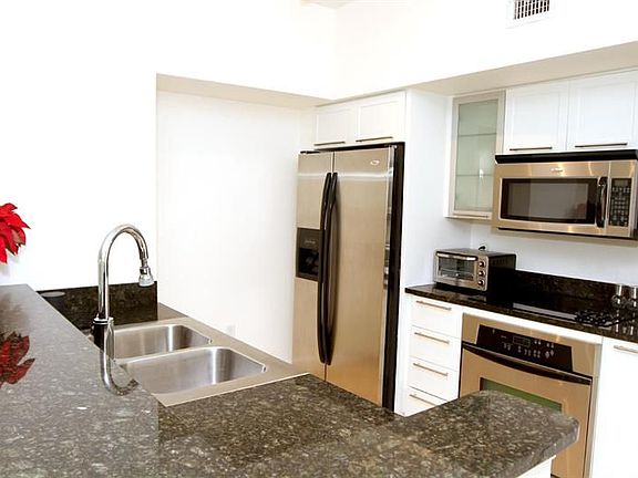 5th image of 235 NE 1st St APT 304