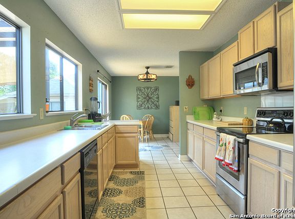 5th image of 9111 Shadystone Dr