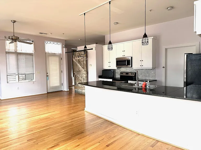 1150 Vine St #39 — Photo 3