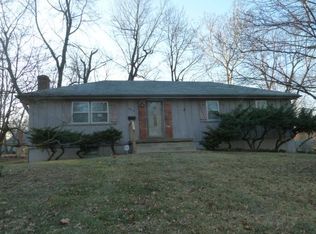 8406 Ford Ave, Raytown, MO 64138