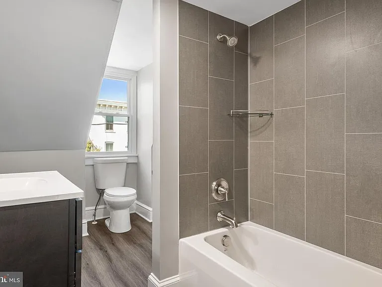 249 North Mulberry Street — Photo 16