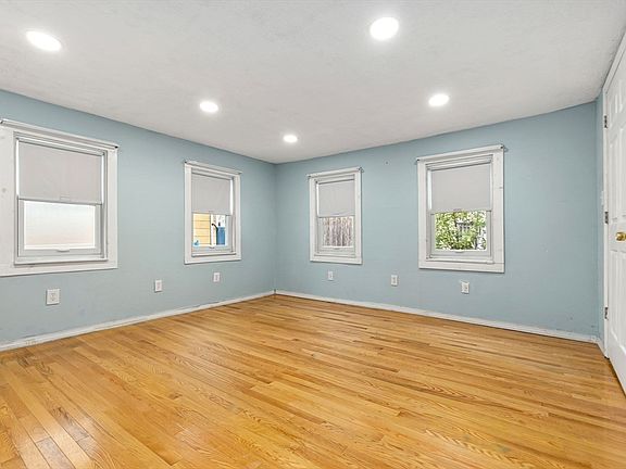4th image of 31 Vincent St