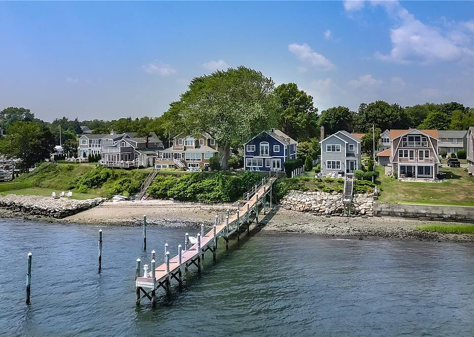 1st image of 169 Narragansett Blvd