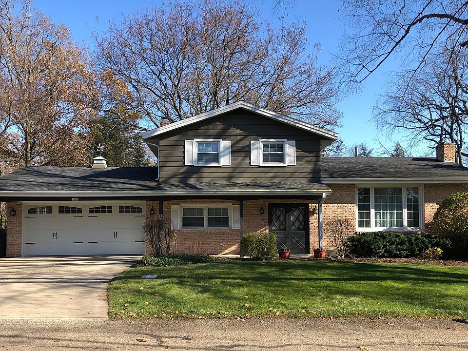 1st image of 1105 Sauganash Dr