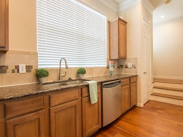 3002 Clearview Cir — Photo 22