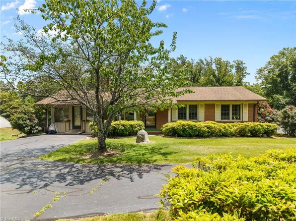 3211 State Highway 8 S, Walnut Cove, NC 27052