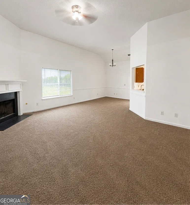 4 bed, 3.0 bath, 1863 sqft, $2,000 — Photo 2