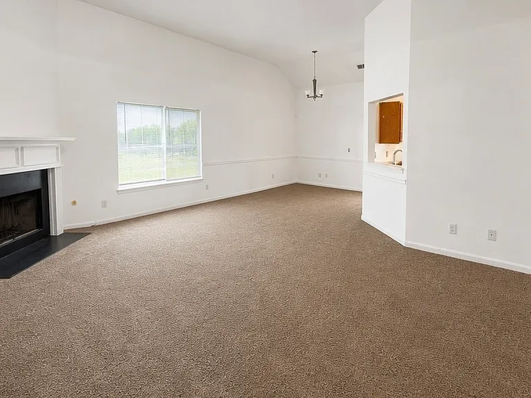 65 Waters Edge Way — Photo 2