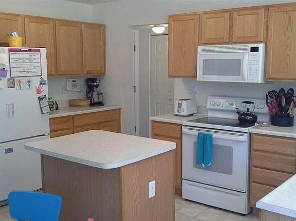 5th image of 3557 Queen Victoria Ct