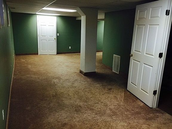 3rd image of 16901 Chatfield Ave