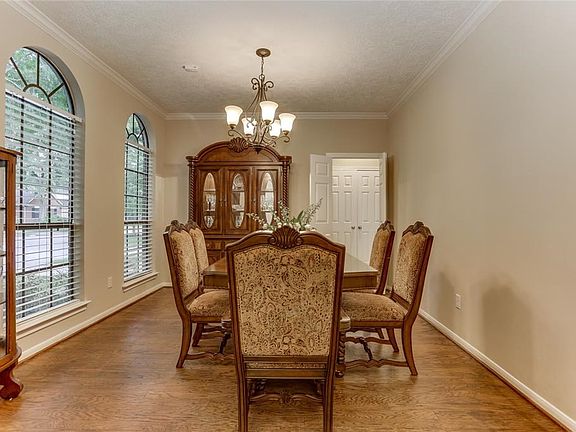4th image of 5231 High Glen Ct