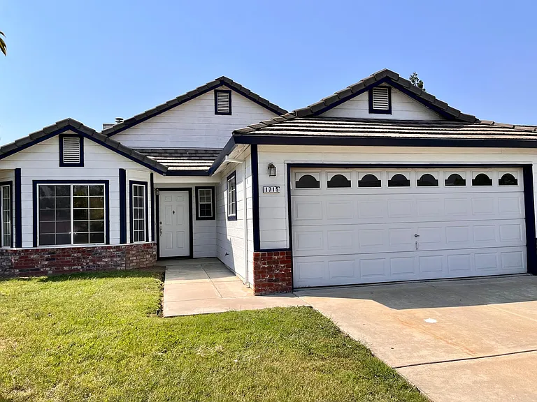 1715 Warp Dr — Photo 15
