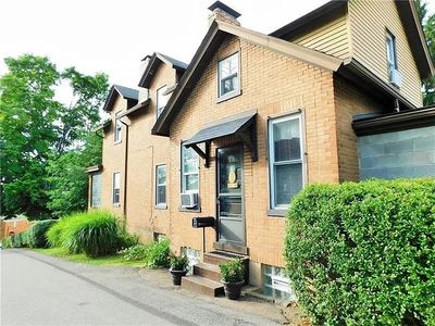 100 W View Ave, Pittsburgh, PA, 15229