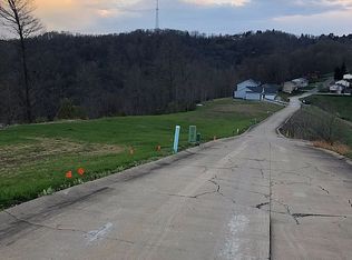 7 Castlyn Dr, Wheeling, WV 26003