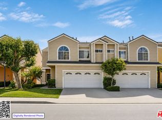 7350 Bonnie Pl, Reseda, CA 91335