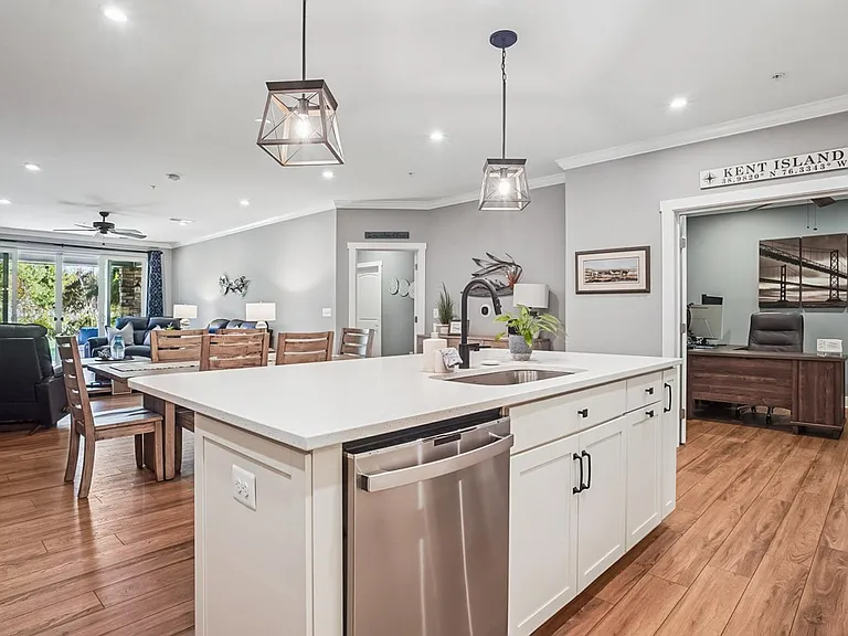 3000 Herons Nest Way #11 — Photo 2