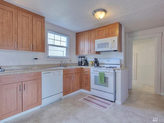 3rd image of 4610 McKinley Ave