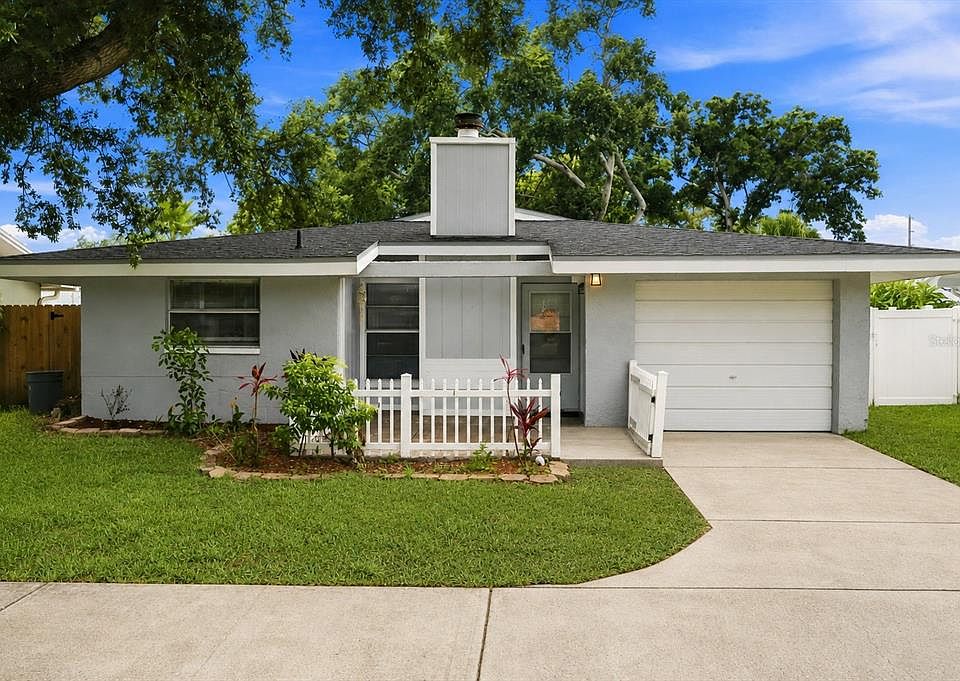1st image of 1680 PINEHURST ROAD