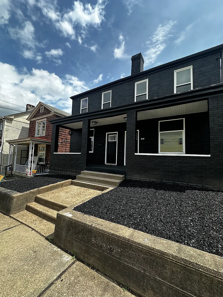 218-220 E 16th Ave photo 1